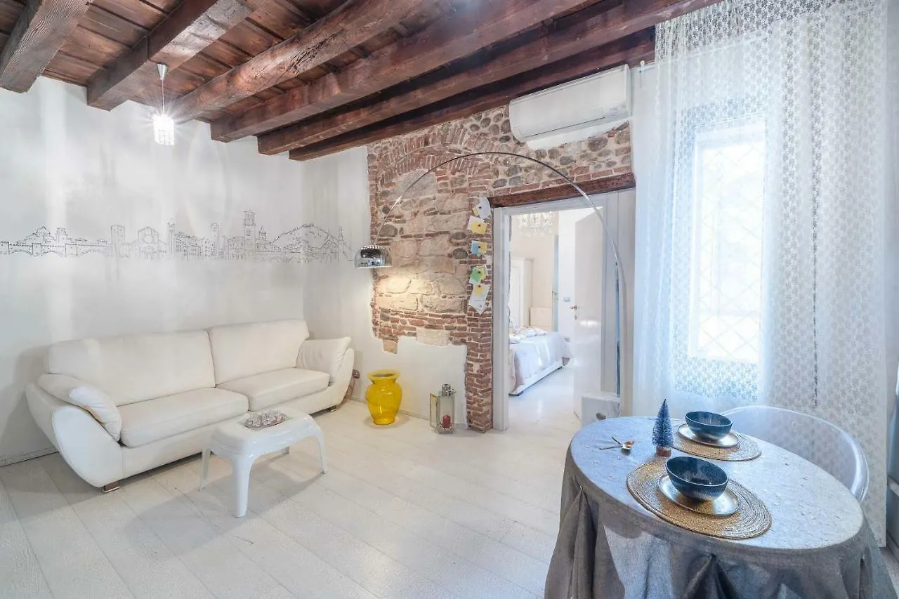 Abbraccio Di Giulietta Apartment Verona